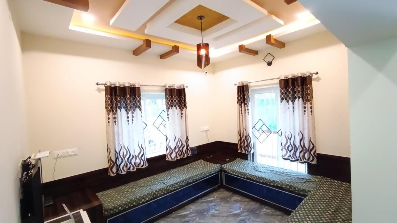 Rose Garden Enclave For Families & Executives Bed & Breakfast Ooty Exterior photo