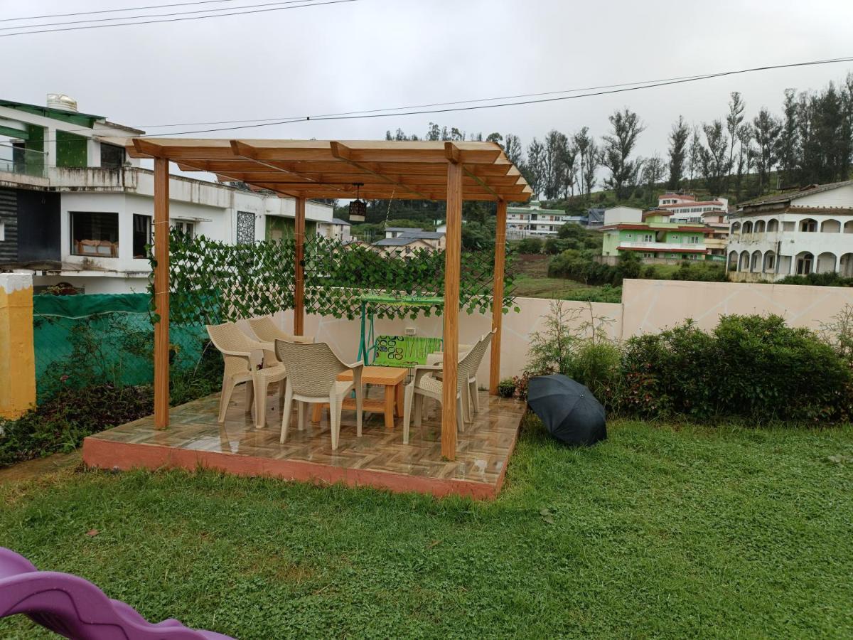 Rose Garden Enclave For Families & Executives Bed & Breakfast Ooty Exterior photo