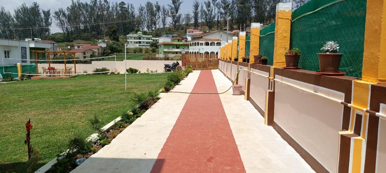 Rose Garden Enclave For Families & Executives Bed & Breakfast Ooty Exterior photo