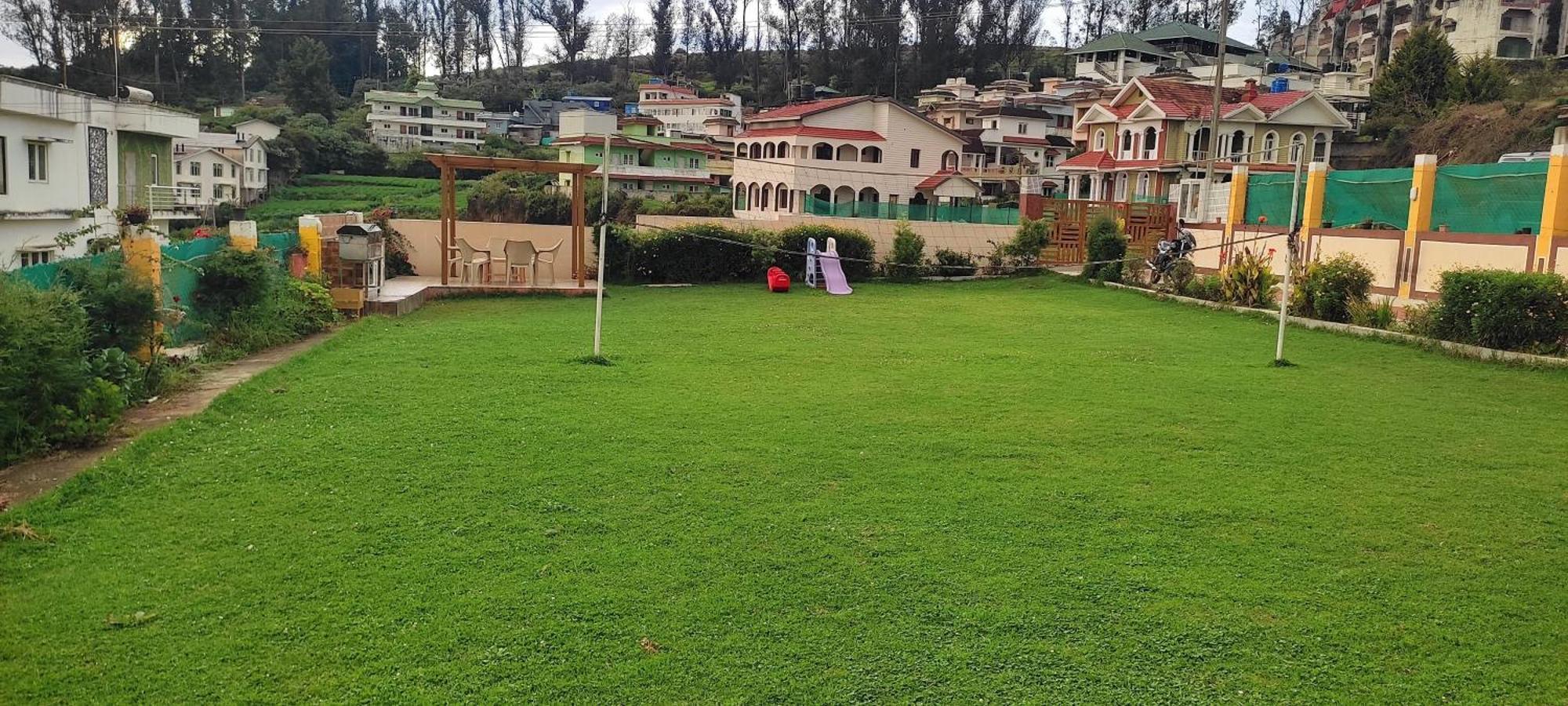 Rose Garden Enclave For Families & Executives Bed & Breakfast Ooty Exterior photo