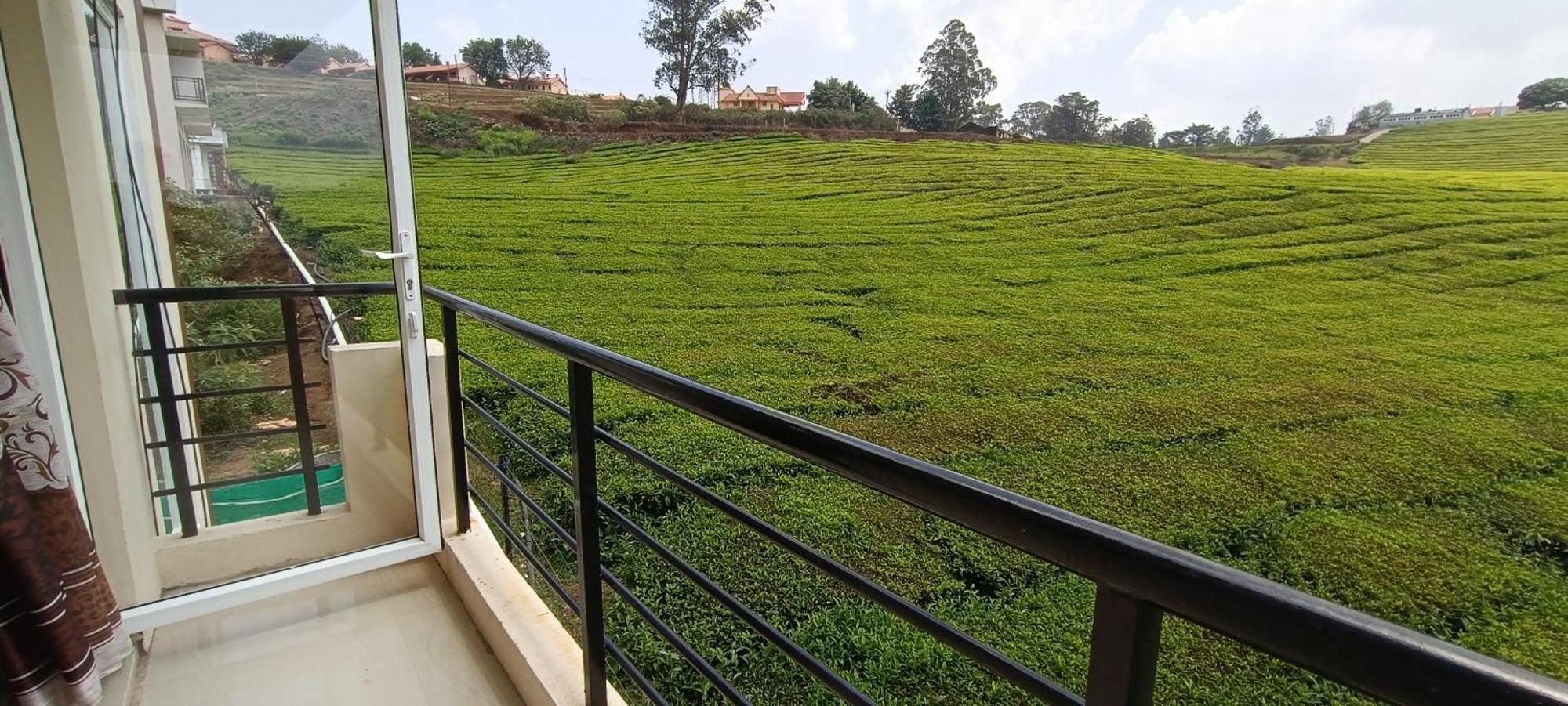 Rose Garden Enclave For Families & Executives Bed & Breakfast Ooty Exterior photo